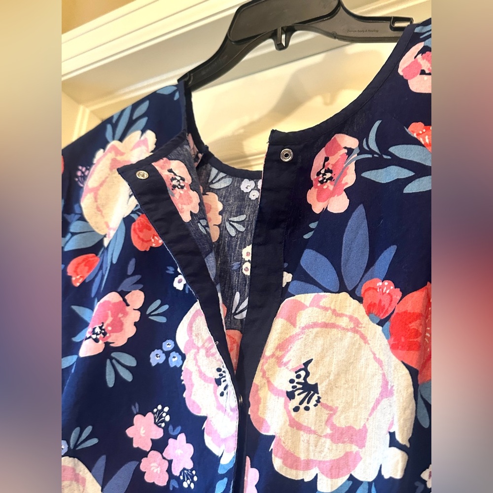 Gownies Annabelle floral labor and delivery gown - Picture 4 of 7